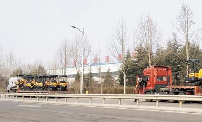 恒特挖掘機再發(fā)15臺微型挖掘機交付客戶